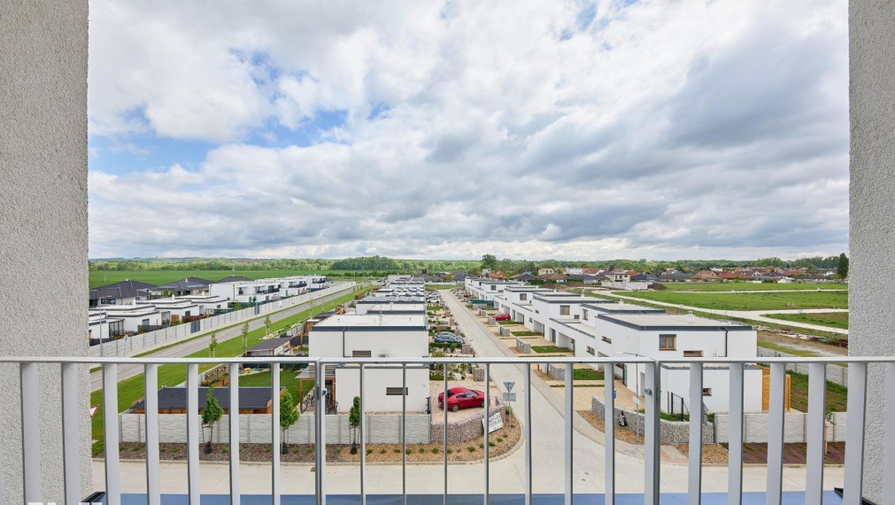 Neibrs | Sereď- Skvelý 2- izbový byt s loggiou vo vyhotovení ŠTANDARD, výťah, parking, kobka, BYTOVÝ DOM ,,A"